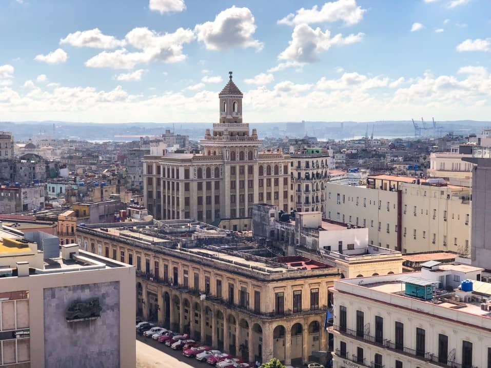 edificio bacardi en la habana t20 JJ2pK9 1 1